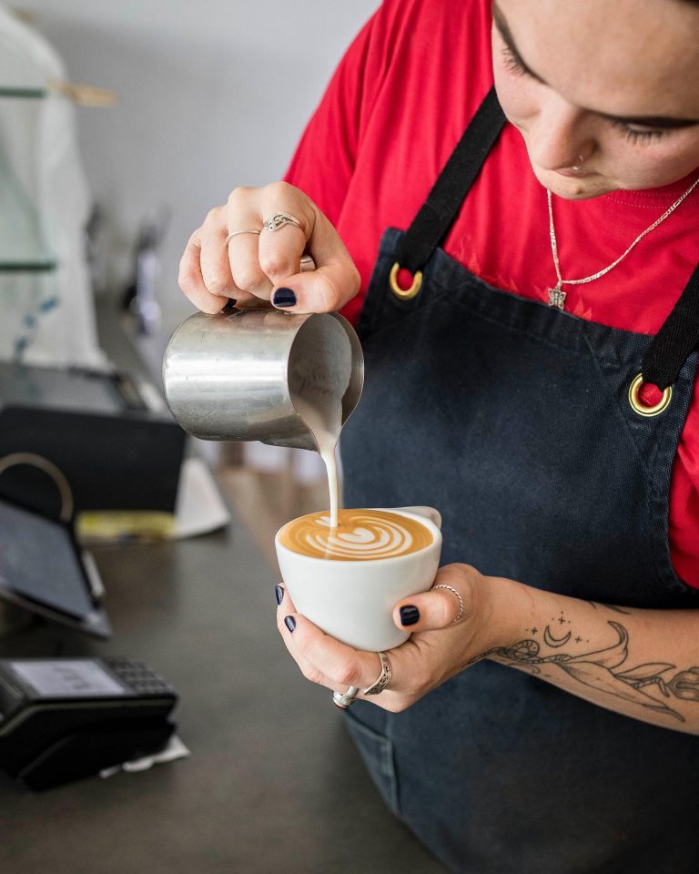 100750630 2945102078899614 6810629082645004288 n 768x960