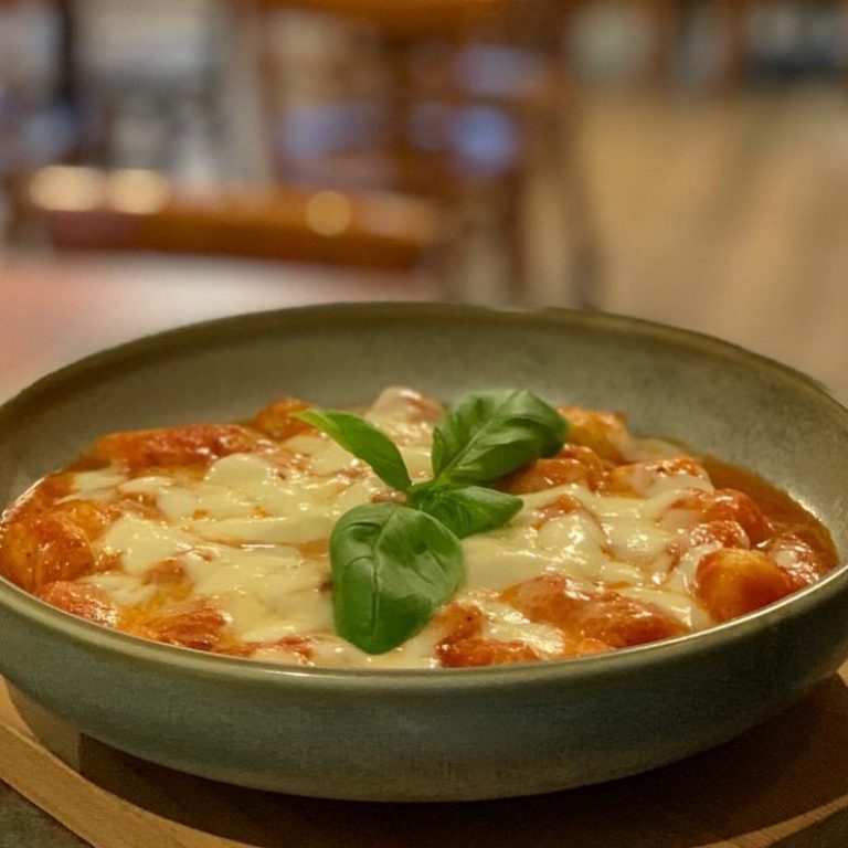 211271662 2020156044805000 8884495859344167079 n 768x768