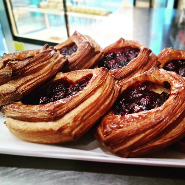 219154746 334268858177721 2445703211263465661 n 768x768