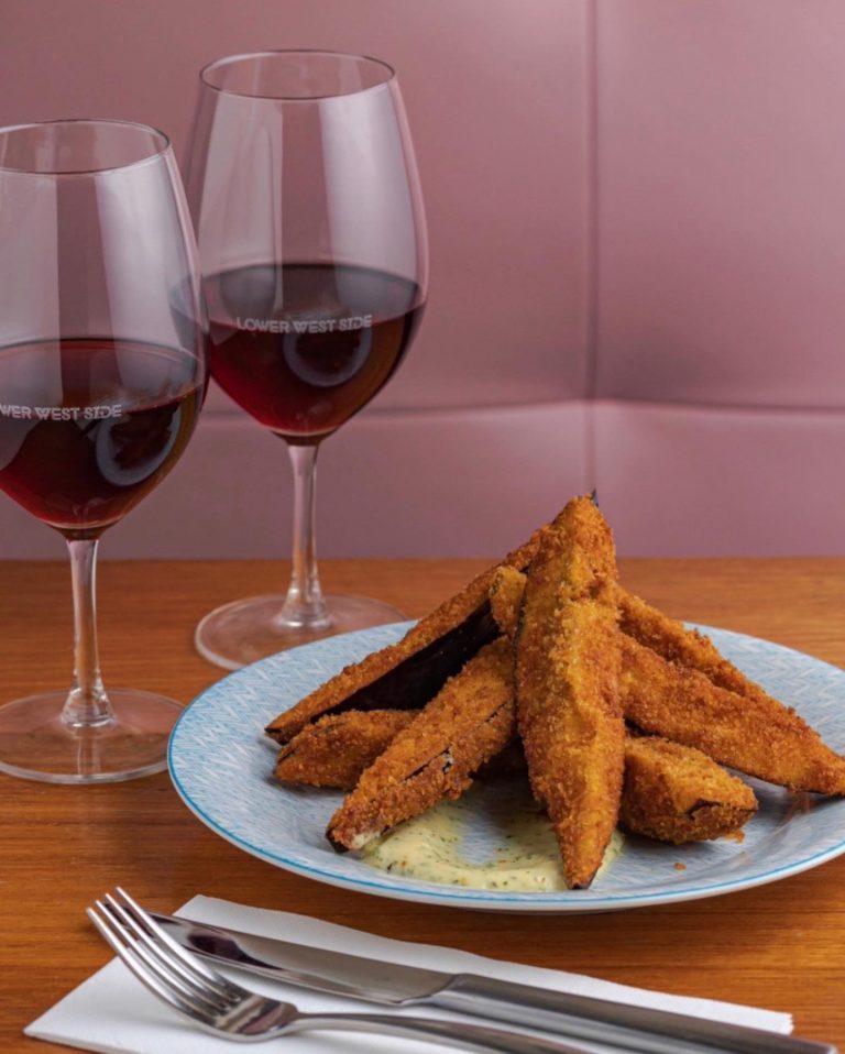 242946190 2576518482483583 6722453836523345347 n 768x958