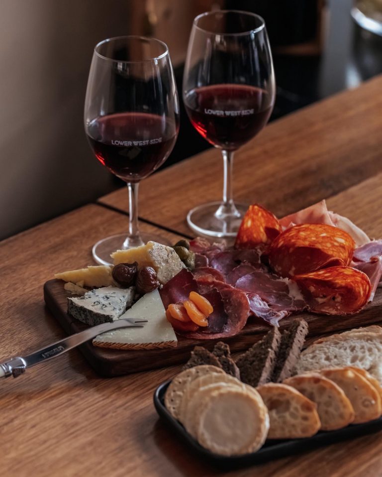 243008445 2576518485816916 2150967699063600521 n 768x958